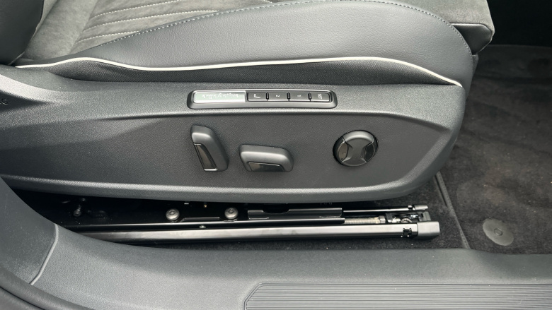 Volkswagen ID.4 210kW Black Edition Pro 77kWh 5dr Auto Electric Estate